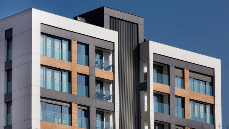 Mutluş Apartmanı, Arkiv’de