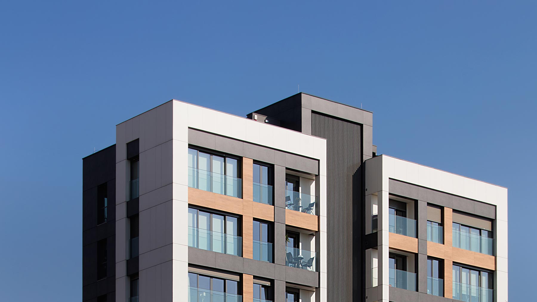 Mutluş Apartmanı, Suadiye
